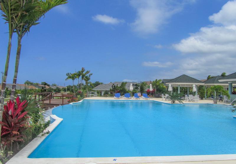 Ocho Rios Under The Palms Villa Exterior photo